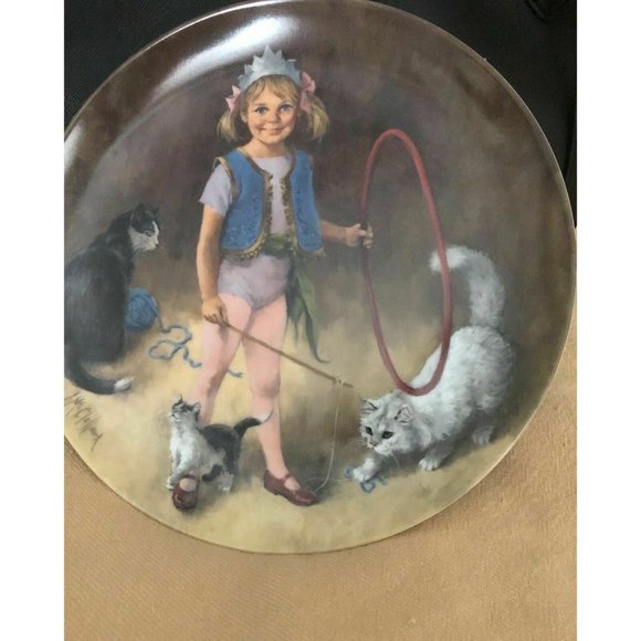 RECO International Other - Knowles John McClelland "Maggie the Animal Trainer" 9 1/4" Collectors Plate 1983